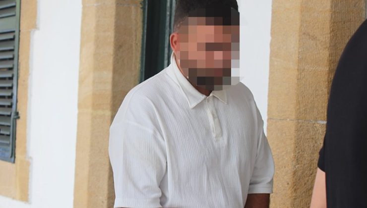 Park halindeki araçtan para çaldı Girne Limanından çıkış yaparken yakalandı 3 gün tutuklu kalacak