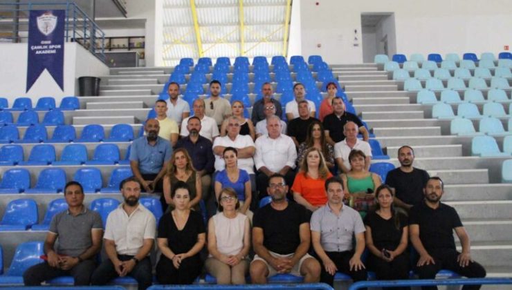 Sendikalar , Şampiyon Melekleri Yaşatma Derneği’ni ziyaret etti, dernek yönetim kuruluna taziyelerini ileterek bağışta bulundu