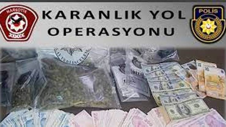 Narkotik ve Kaçakçılığı Önleme Müdürlüğüne bağlı ekipler düzenledikleri operasyonda uyuşturucu olduğuna inanılan maddeler ele geçirdi