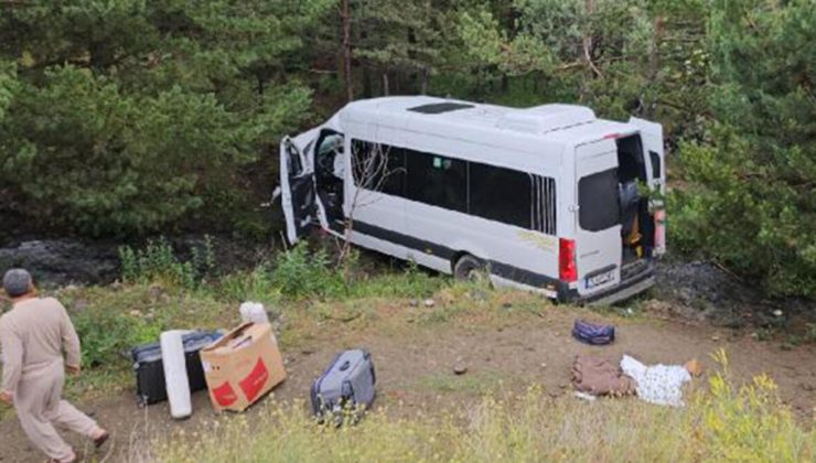 Erzincan’da feci kaza! Dört can kaybı, 10 yaralı
