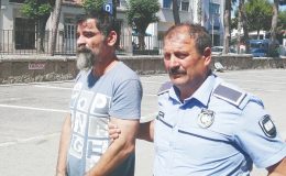 Polise üstüme gelmeyin darmadağın ederim diye efelendi 8 gün daha tutuklu kalacak