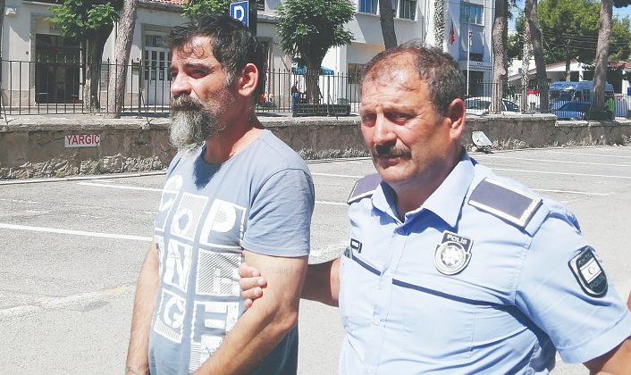 Polise üstüme gelmeyin darmadağın ederim diye efelendi 8 gün daha tutuklu kalacak