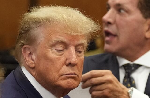 Donald Trump’a suçlama üzerine suçlama yapılarak 4. iddianame de hazırlanarak tutuklama kararı çıktı.