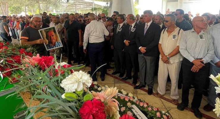 Süleyman Ergüçlü’ye son veda kalabalık insan topluluğu eşliğinde yapıldı
