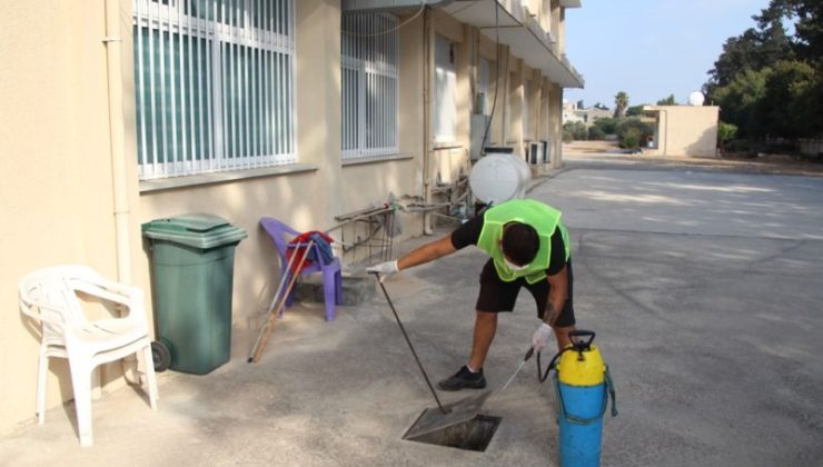 GAZİMAĞUSA’DAKİ OKULLARDA GENEL TEMİZLİK VE BAKIM ÇALIŞMASI YAPILIYOR