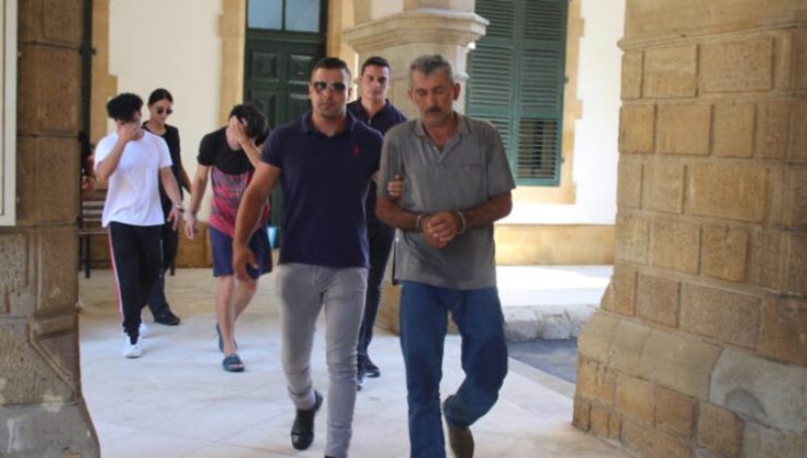 Önce eşini ardından da olay yerine gelen polisleri darp eden Şeref Gökceren cezaevine gönderildi
