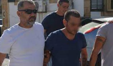 Girne Boğazköy kavşağında kontrol için durdurulan araçtan uyuşturucu çıktı 4 kişi tutuklandı