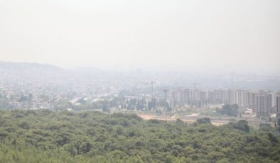 Nem bulutları nedeniyle uçaklar şehre iniş yapamadı