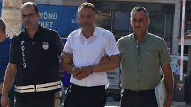 Emlak Dünyasını patlattı, Lefkoşa’daki evinde de patlatıcı maddede kullanılan piller ile güvenlik kamerası kayıt cihazı bulundu