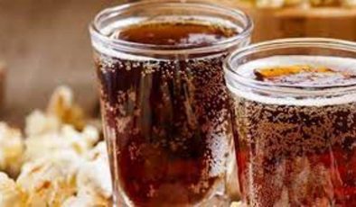 Ülkede iğneden ipliğe yapılan zamlardan kola da nasibini aldı