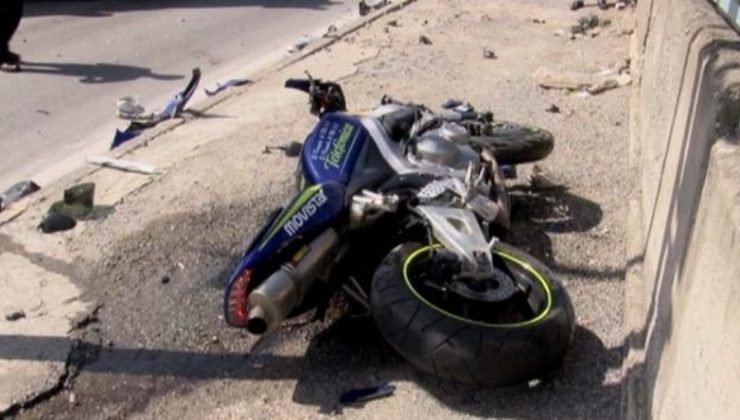 Motosiklet sürücüsü Zafer Akyurt, Girne -Değirmenlik Anayolunda bariyerlere çarparak 3 metre yükseklikten düşerek ağır yaralandı