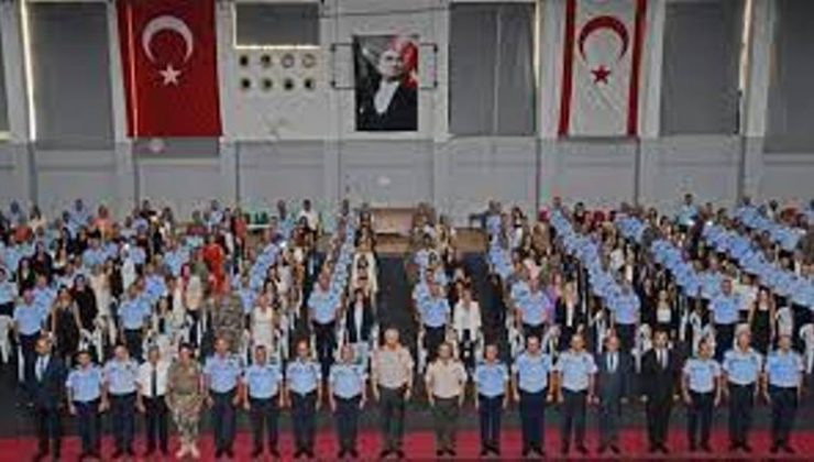 Polis Hizmetleri Komisyonu tarafından,1 Ekim tarihinden itibaren bir üst rütbeye terfi ettirilen 145 polis mensubuna, rütbeleri takıldı.