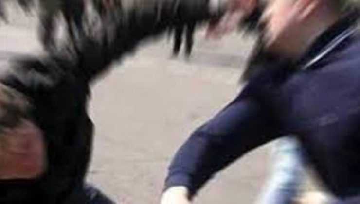 Mağusa’da Suriçin’de meydana gelen kavgada bir kişi aldığı yumruk darbesi sonrasında başını yere çarpması sonrasında beyin kanaması geçirdi
