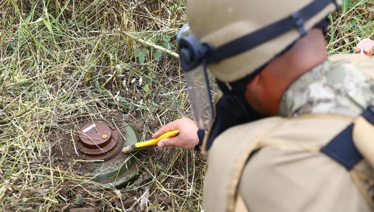 Karabağ’da Ermeni güçlerinin döşediği mayın patladı 2 asker şehit oldu bir asker de yaralandı
