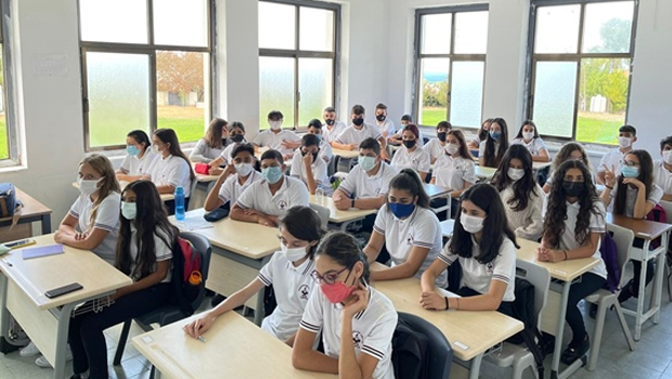 KTOEÖS, kalabalık sınıflar, çözümsüz bırakılan yabancı öğrencilerin durumu nedeniyle Lapta Yavuzlar Lisesinde eylem yapacak