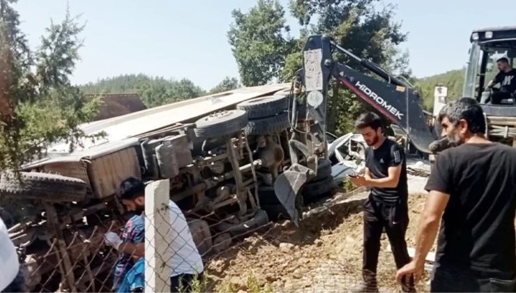 Son Dakika: Kahramanmaraş’ta kamyon cenaze namazı kılanların arasına daldı: 4 ölü, 25 yaralı
