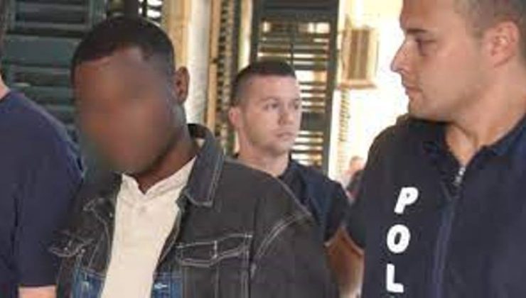 Sahte Fransız kimliğiyle Giriş yaptı, çıkış yaparken tutuklandı