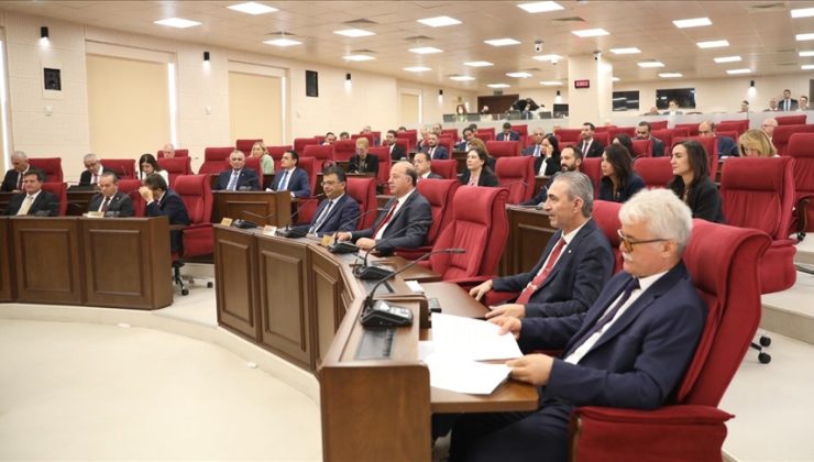 Tatil bitti Meclis yarın düzenlenecek törenden sonra ilk bileşimini gerçekleştirecek