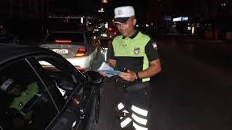 Trafik denetimlerinde 365 araç sürücüsü çeşitli trafik suçlarından rapor edilirken37 Araç trafikten men edildi