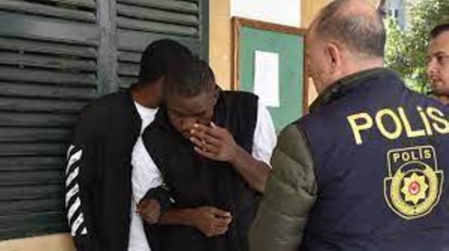 Güney Kıbrıs’a yasa dışı yollardan gitmek isteyen Chiderebbere Chined ve ona yardım eden Cristhan Doopgehana 3 gün tutuklu kalacak