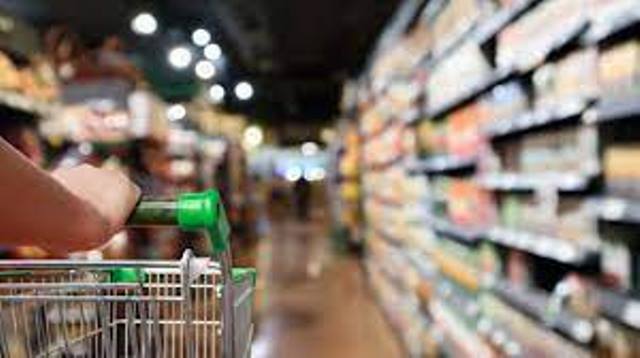 Sürekli hırsızlık olaylarının yaşandığı Demirhan’daki bir markette bukez 50 yaşında bir kadın hırsızlık iddiası ile tutuklandı