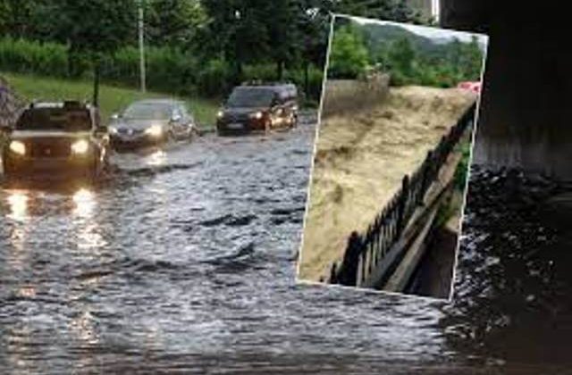 Meteoroloji’den 76 il için uyarı: Deniz taştı, sokaklar göle döndü, İzmir’de Tsunami etkisi