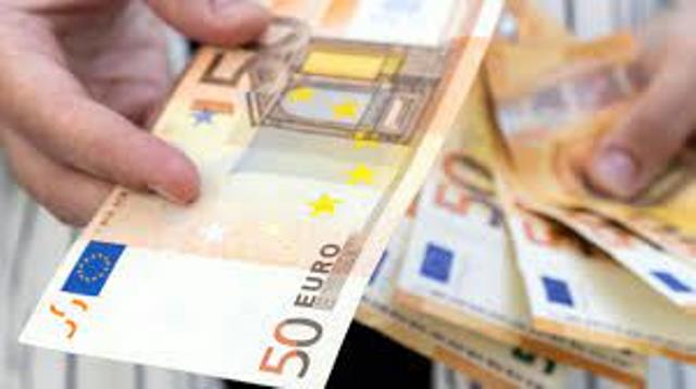 Yunanistan, Kayıp Şahıslar Komitesi’ne 40 bin Euro bağışta bulundu