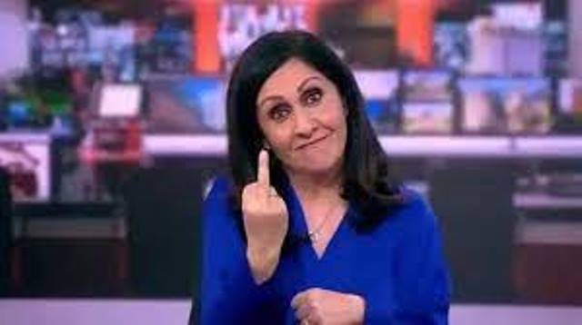 BBC Haber spikeri canlı yayına el hareketiyle girdi: ‘Aptalca bir şakaydı’