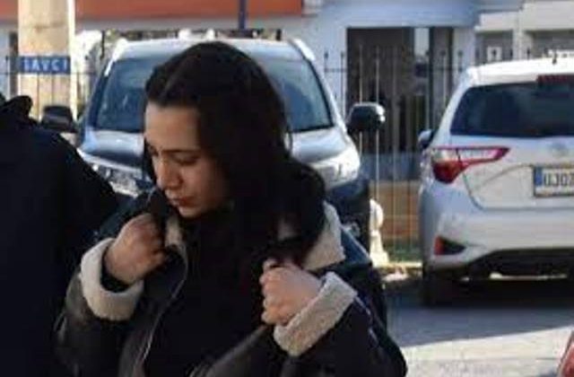 Kendisini terk eden erkek arkadaşının dükkanını kundaklamaya teşebbüs etti