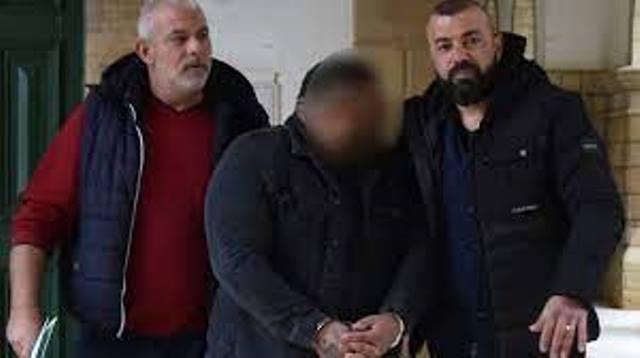 28 gram uyuşturucu madde ile yakalanan H.D teminat talebiyle çıkarıldığı mahkemede 2 ayı geçmeyecek süreyle cezaevine gönderildi