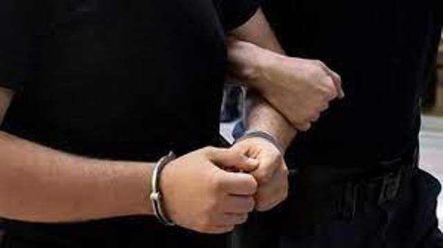 Çatalköyde kendisine borcu olmadığını bildiği halde eşine borcu olduğunu söyleyerek sahtekarlıkla para temin eden kadın tutuklandı