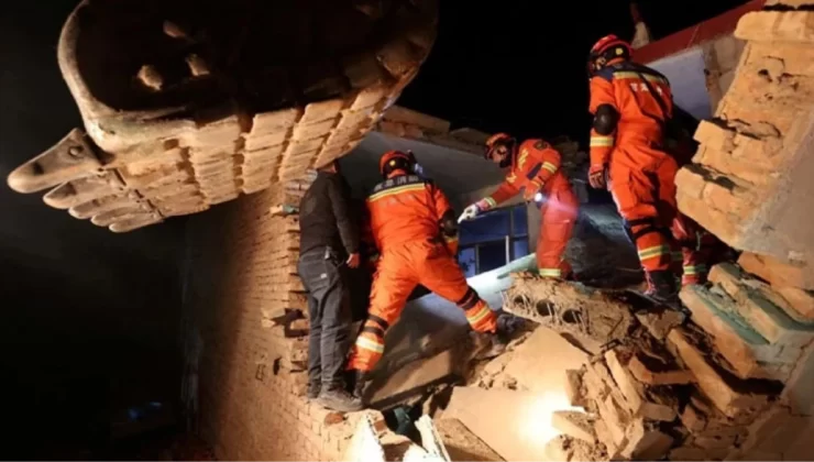 Çin’de 6,2 büyüklüğünde deprem! 118 kişi yaşamını yitirdi, 220 kişi yaralandı