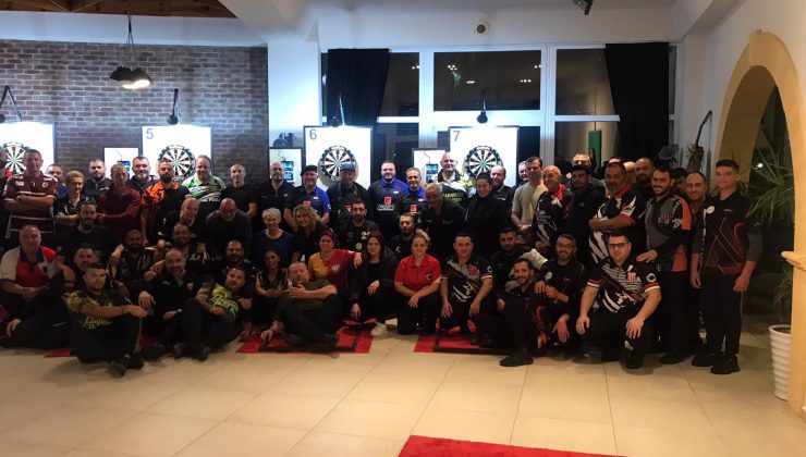 John Swayne darts ile anıldı