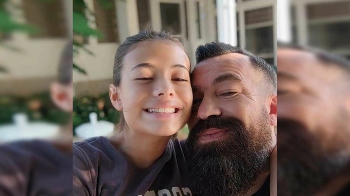 Adıyaman depreminde, eksik malzeme kullanılan ve kum yığınına dönüşen İsias Otel’de evladını kaybettiği yetmezmiş gibi birde dava edildi