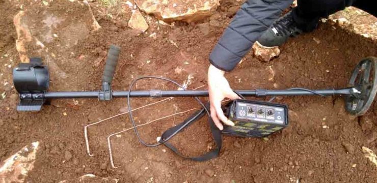 Serbest Liman’da bir TIR içerisindeki Dedektör izinsiz olduğu gerekçesiyle polis tarafından emare olarak alındı