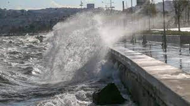 Meteoroloji yarın için karada ve denizde fırtına uyarısında bulundu