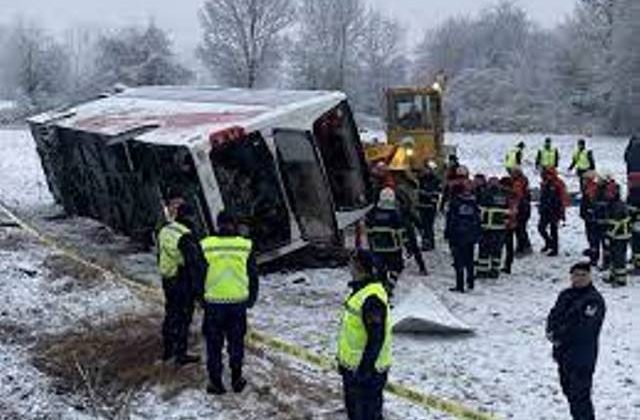 Kastamonu’da yolcu otobüsü tarlaya devrildi… Ölü ve yaralılar var!