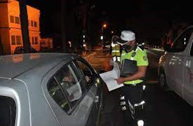 Polis 994 araç sürücüsünü kontrol etti, 20 sürücüyü alkollü içki tesiri altında araç kullandığı, 232 sürücüyü yasal hız sınırının üzerinde araç kullandıkları için  rapor etti