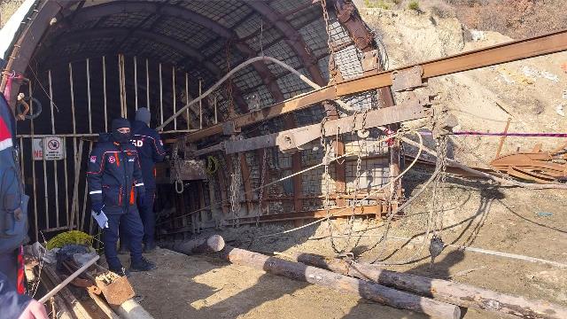 Kütahya’da maden ocağında göçük: 1 işçi mahsur kaldı