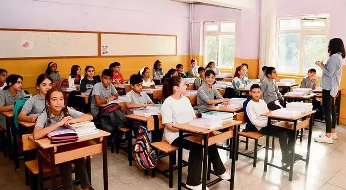 Tatil bitti, Okulların kapıları cuma günü öğrencilere yeniden açılıyor