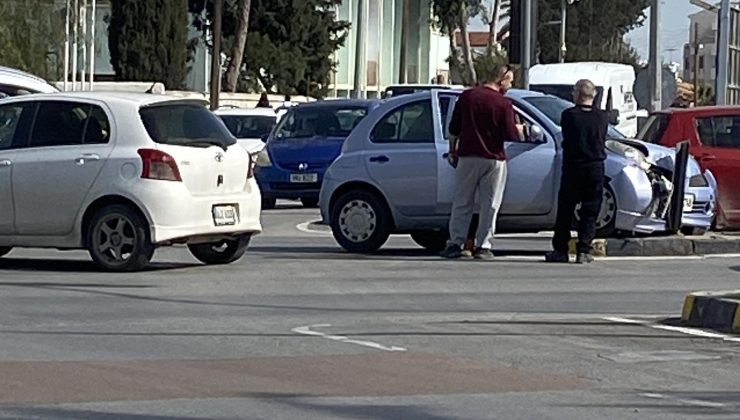 Lefkoşa’da Başbakanlık ışıklarında trafik kazası