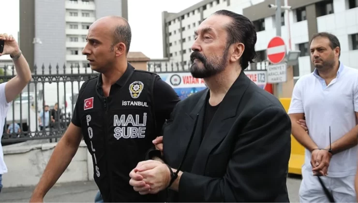 8 bin 658 yıl hapse mahkum edilen Adnan Oktar’ın yeni fotoğrafları servis edildi