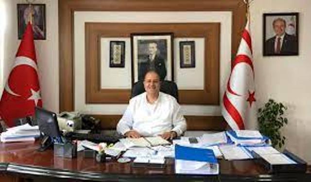 İçişleri eski Müsteşarı Kooperatif Şirketler Mukayyidi Çelebi Ilık, Kıbrıs Sağlık Bilimleri Üniversitesi‘nden aldığı diplomanın sahte olduğu gerekçesi ile tutuklandı