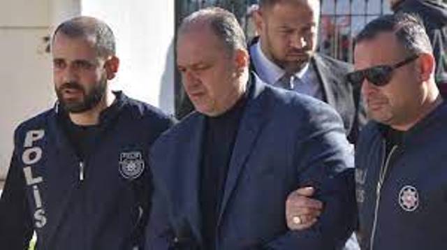 Sahte diploma soruşturmasında ilginç bir detay ortaya çıktı ve kayıt ile diplomanın hazırlanma tarihinin ayni olduğu ttespit edildi