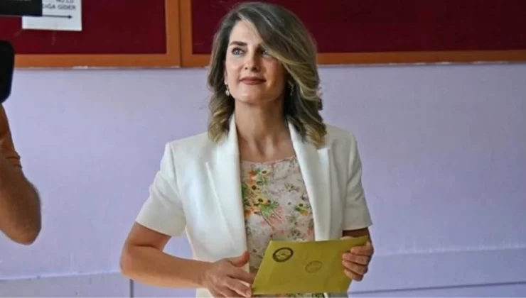Başak Demirtaş, İBB Başkan adaylığından çekildi