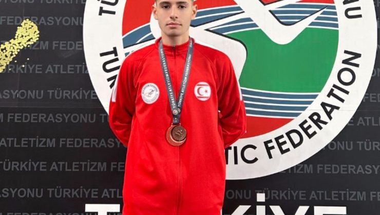 Kazım, Türkiye üçüncülüğüne atladı