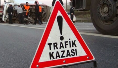 Lefkoşa-Girne Anayolunun Ciklos mevkinde meydana gelen kazada uzun kuyruklar oluştu yol bir süre kapandı
