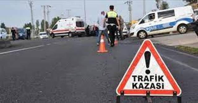 Girne’de, Çatalköy ile Mağusa’da meydana gelen trafik kazalarında 2 kişi yaralandı bir sürücü ise tutuklandı