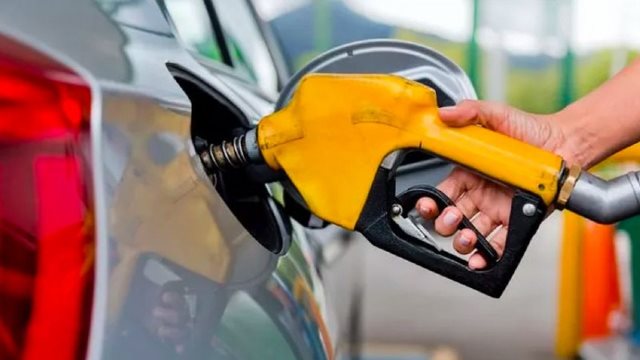 Türkiye’de motorine 1 lira 34 kuruş indirim yapıldı