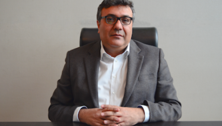 Ülkenin tanınan ve sevilen iş insanı Mehmet Eziç hastaneye kaldırıldı